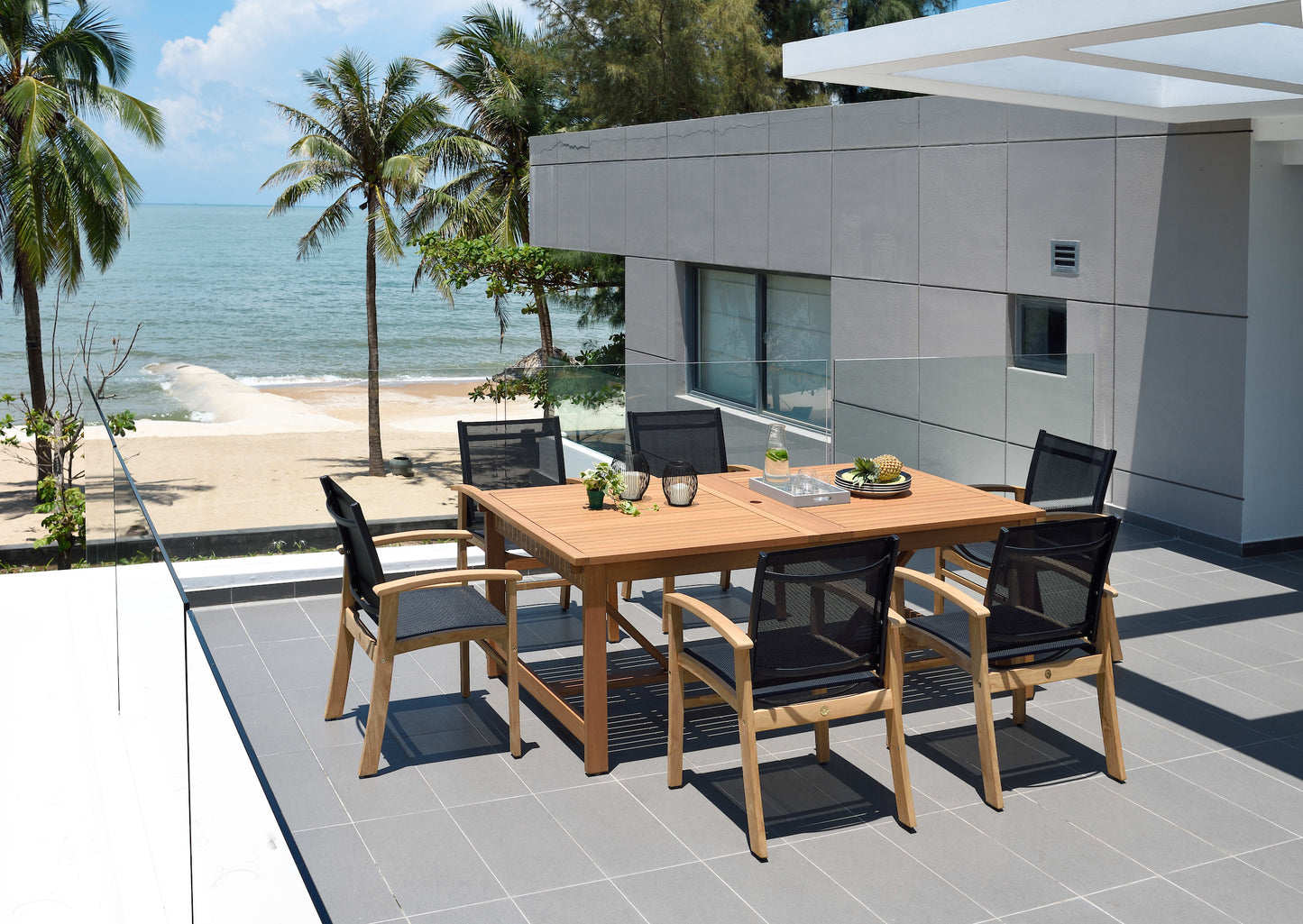 Leyland Lot Table and Fortuna Arm Chairs Dining set