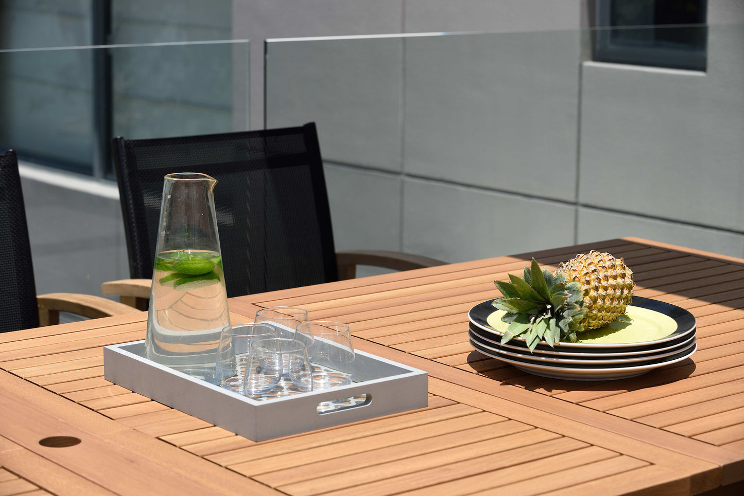 Leyland Lot Table and Fortuna Arm Chairs Dining set