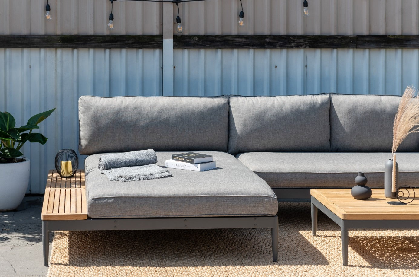 Topaz 3pc Seating Bed Set