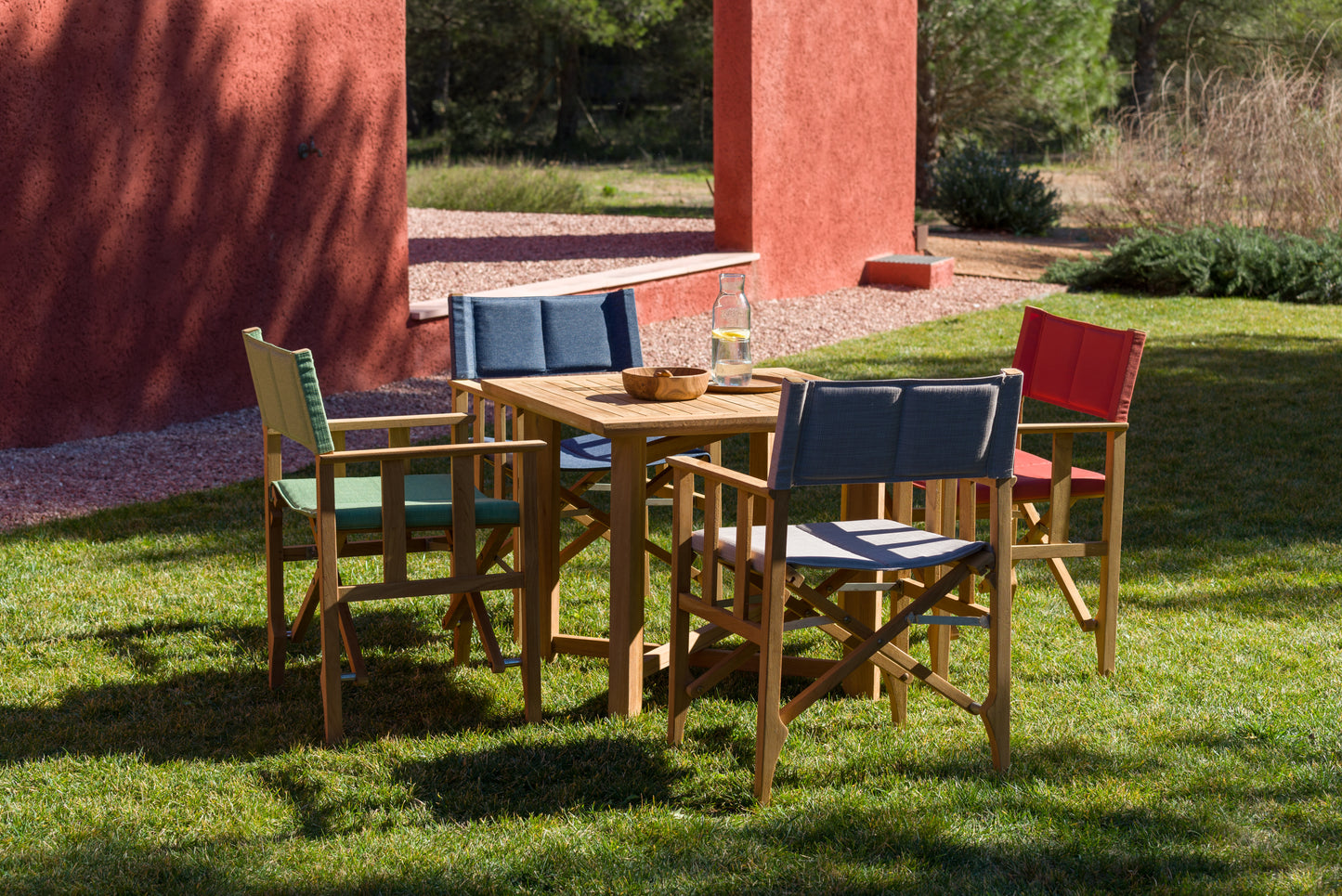 Zircon Teak Director Chair ‚Äì Red - 1 Piece