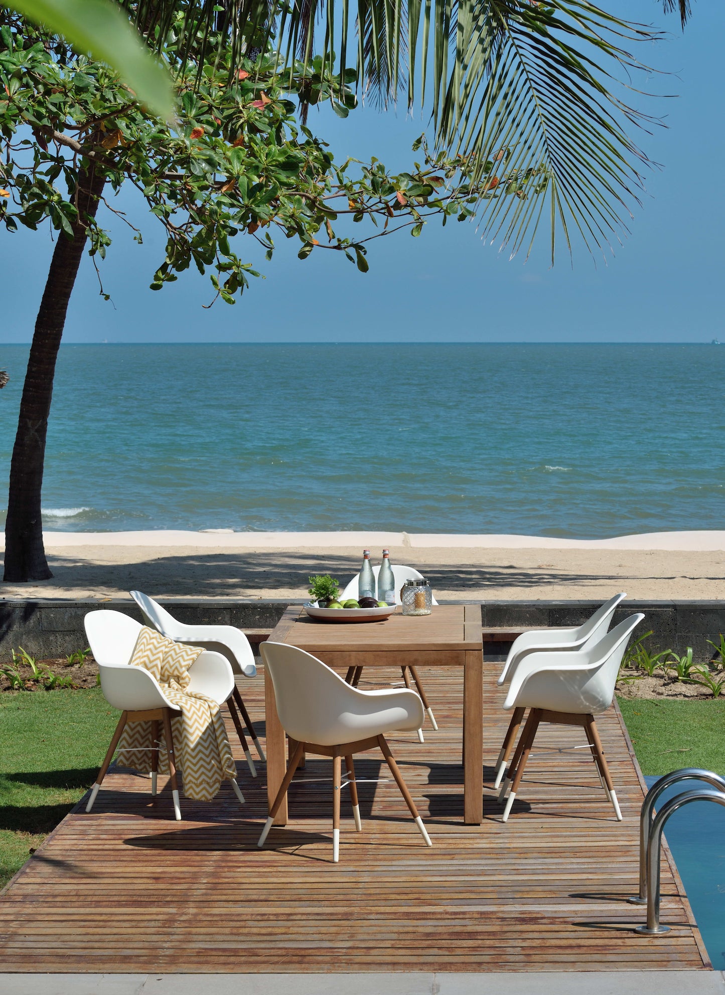 Rinjani Rectangular Table and 6 Chamonix Arm Chair