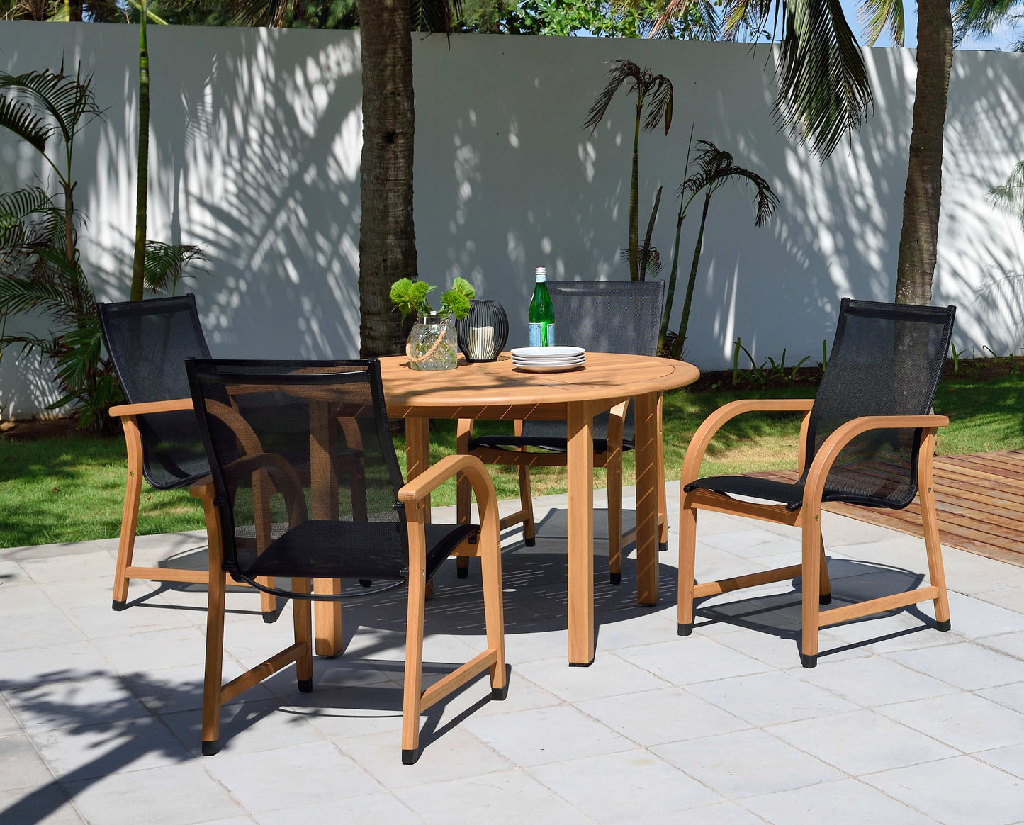 Oldbury Round Table and 4 Manhattan Black Armchair Dining Set