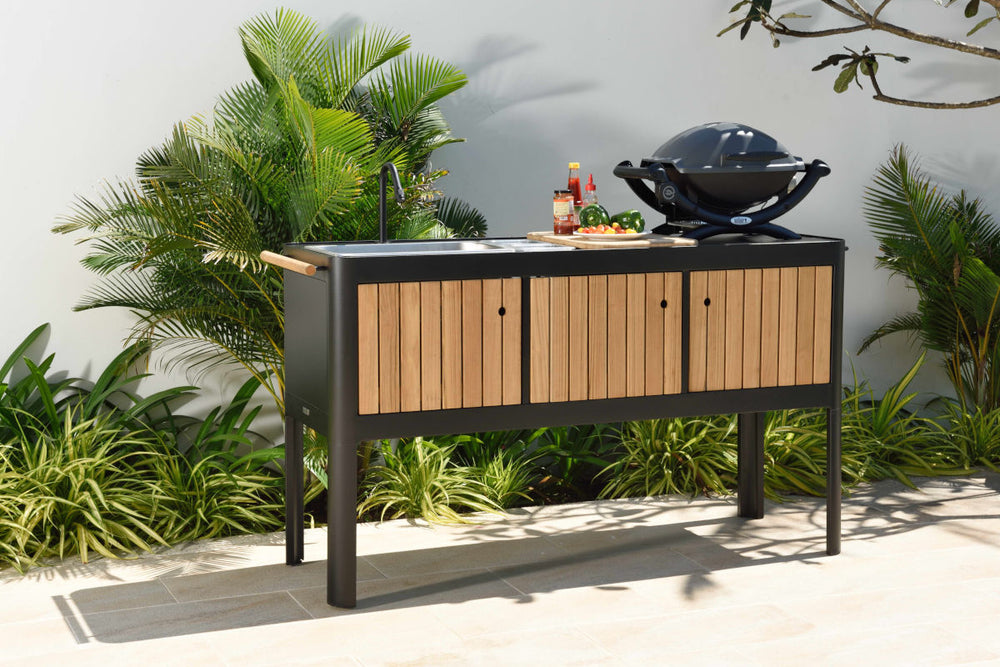 Portals Dark Outdoor Kitchen